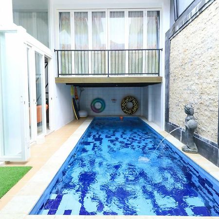 Donata House Apartamento Jimbaran Exterior foto